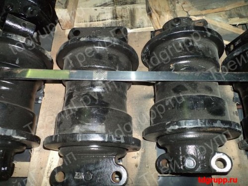 200104-00021 Каток опорный Doosan