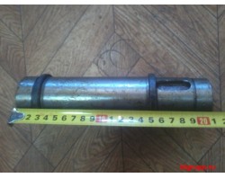 403055D вал привода рулевого насоса CDM855