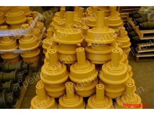 6Y3908 Каток поддерживающий CAT D6N/M LGP