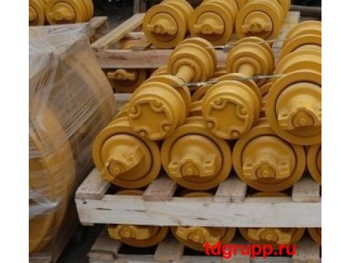 Каток опорный двубортный 1205746 для бульдозера Caterpillar D6