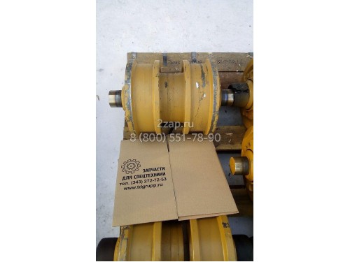 17A-30-00080 Каток опорный двубортный  (Track Roller Double) Komatsu